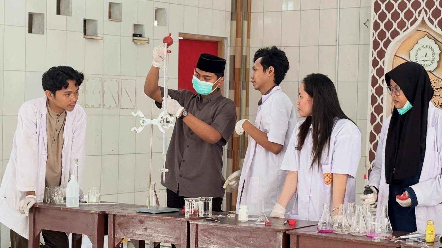 Pesantren Daar El Manshur 1